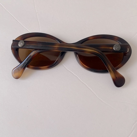Calvin Klein sunglasses - Picture 4 of 6